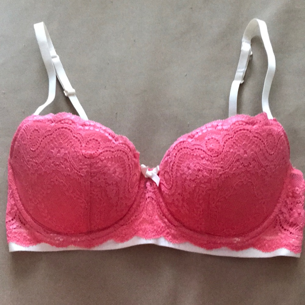 Heidi Klum Intimates bra size 32C